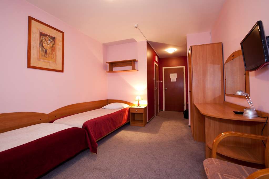 Obiekt Hotelarski Patron Varsóvia Quarto foto