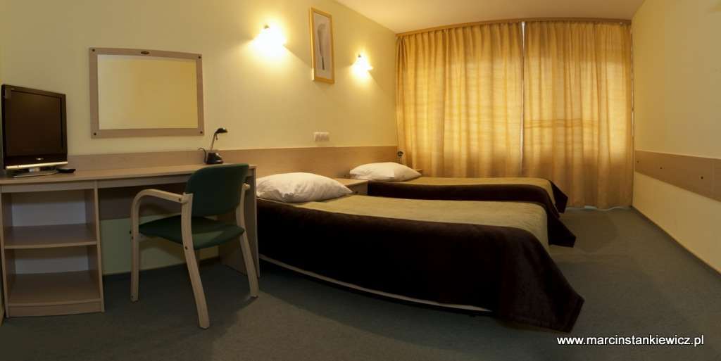 Obiekt Hotelarski Patron Varsóvia Quarto foto